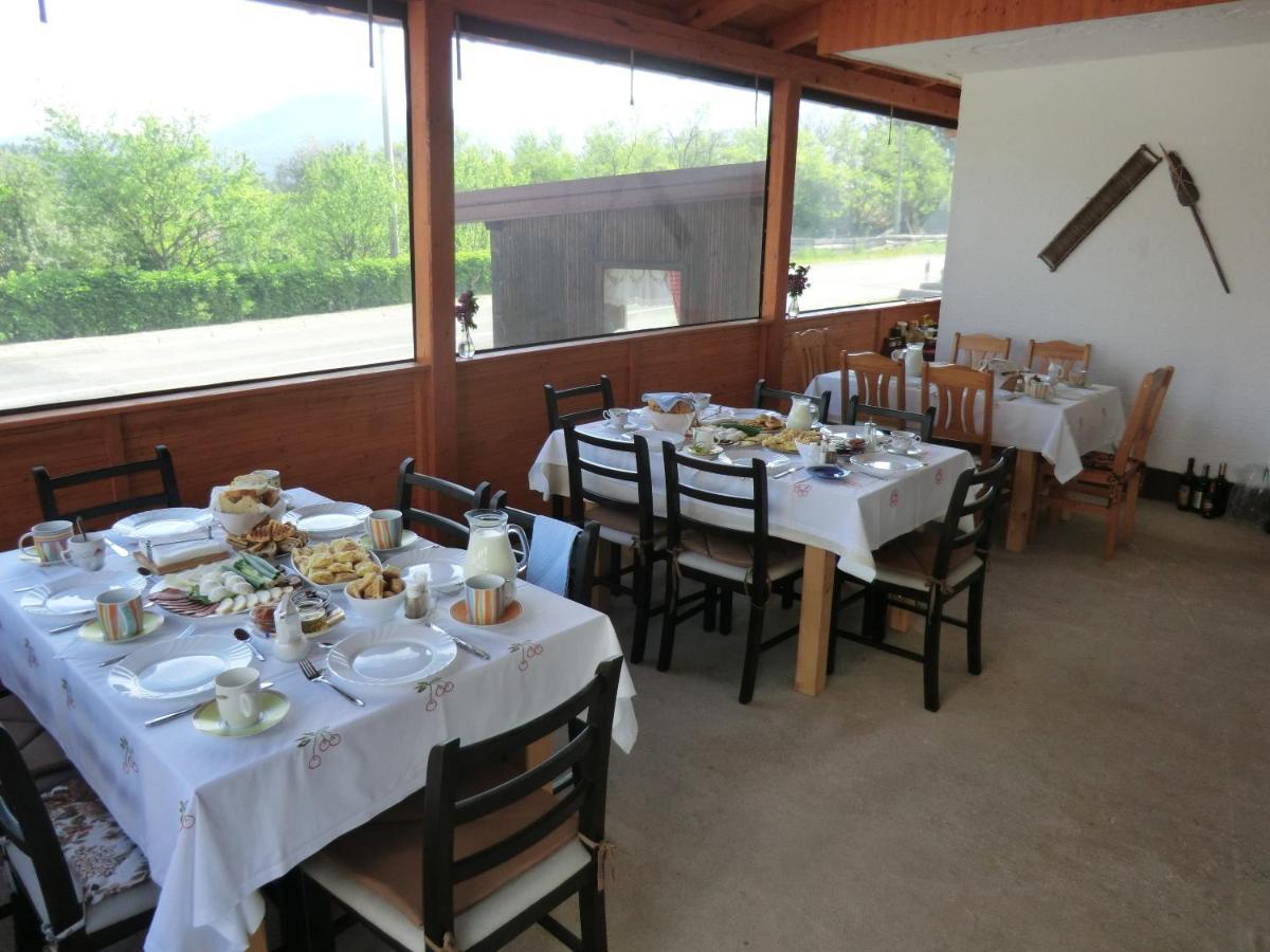 Ethno House Izvor Hotell Vrelo Koreničko Exteriör bild