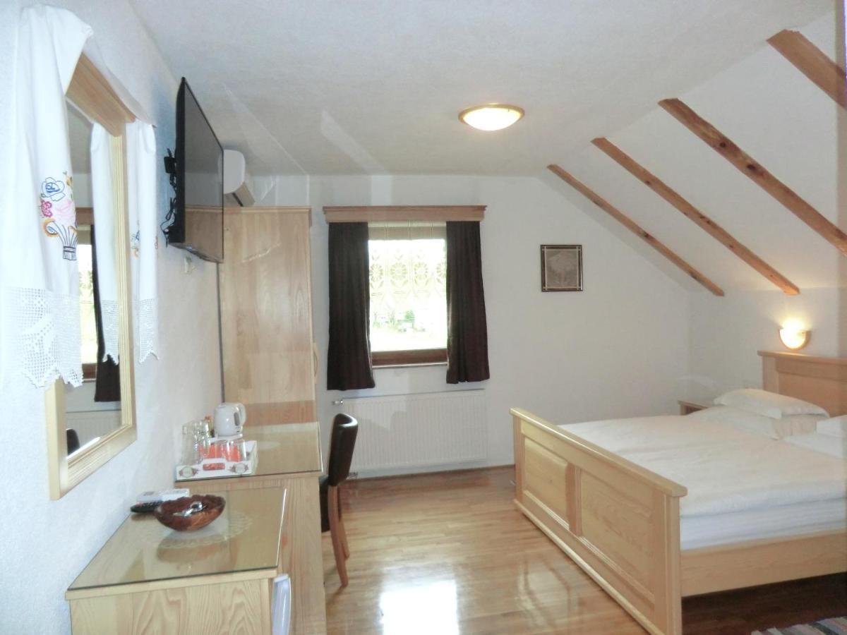 Ethno House Izvor Hotell Vrelo Koreničko Exteriör bild