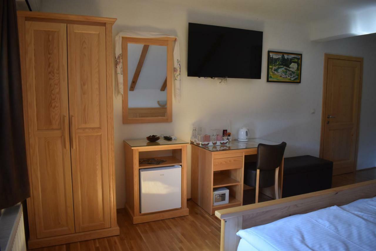 Ethno House Izvor Hotell Vrelo Koreničko Exteriör bild