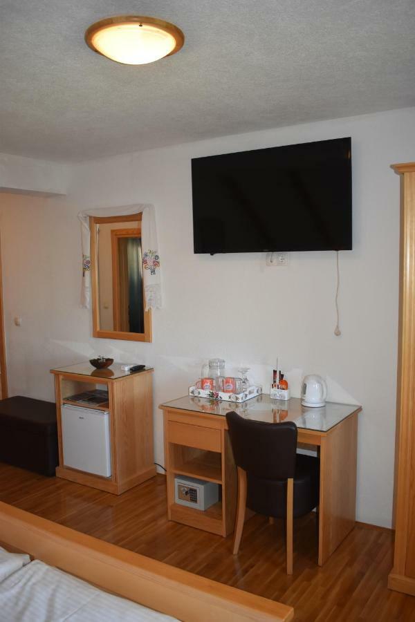Ethno House Izvor Hotell Vrelo Koreničko Exteriör bild