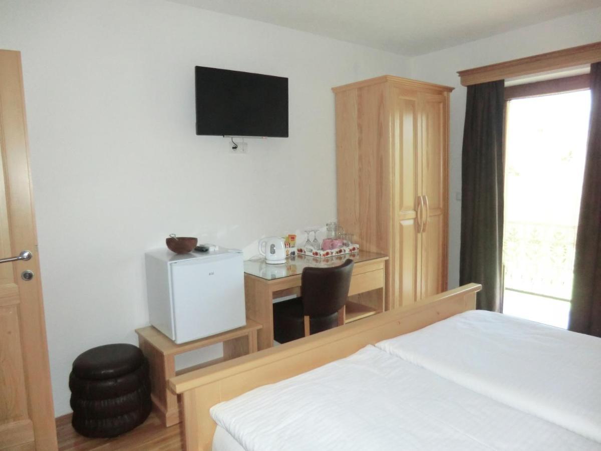 Ethno House Izvor Hotell Vrelo Koreničko Exteriör bild